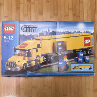 Le camion LEGO - LEGO City (produit neuf / boite abîmée)